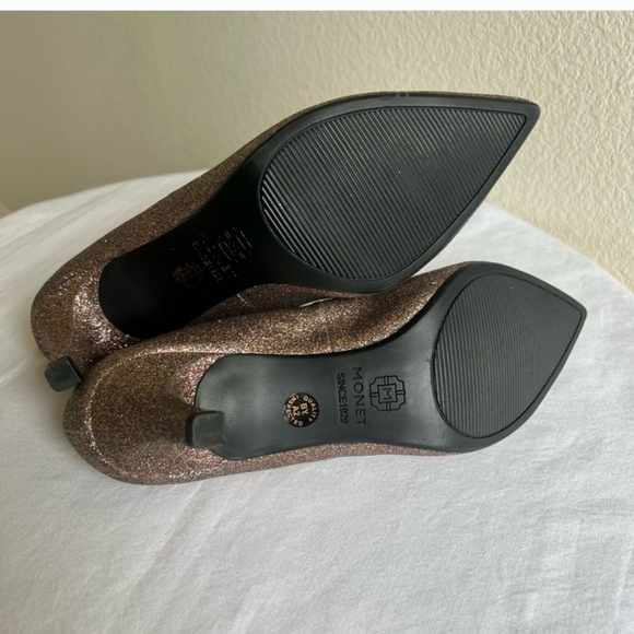 Elegant Multi Color Glitter Pumps - Picture 7 of 13